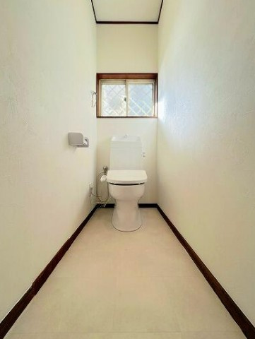 【中古】川越市下広谷リフォーム中古住宅のトイレ|トイレも新品です☆