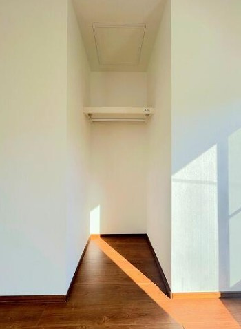 【中古】川越市下広谷リフォーム中古住宅の収納|南西6帖洋室収納です！