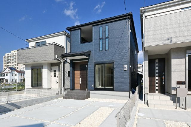 リーブルガーデン野間1丁目新築一戸建て│2SLDK+並列駐車2台可