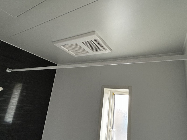 【冷暖房・空調設備】 | 各務原市那加土山町２丁目 | 暖房乾燥機付き