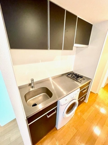 新品家具付きマンション宇田川町16(KaGood東京)のキッチン