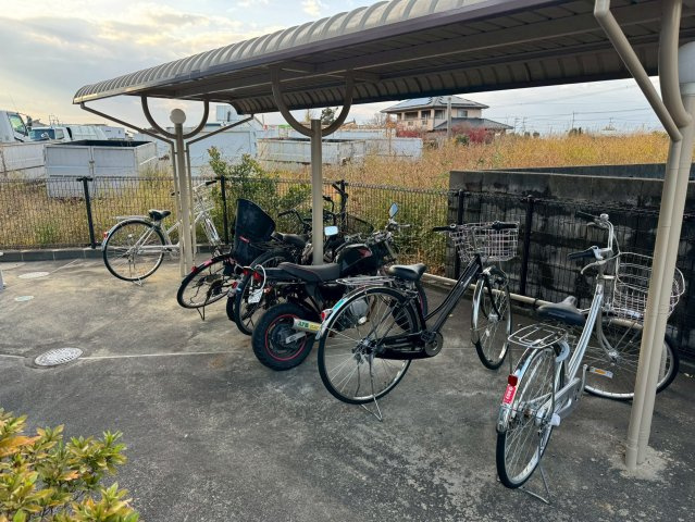 福岡県うきは市　アパート3棟一括の駐車場