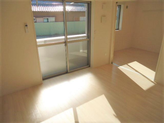 Calme BonheurⅠの居間・リビング