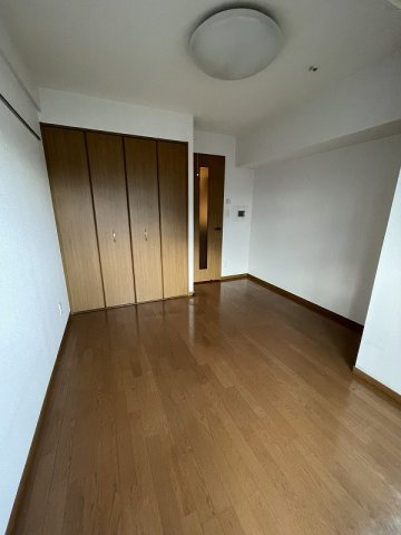 ステージファースト白山の洋室