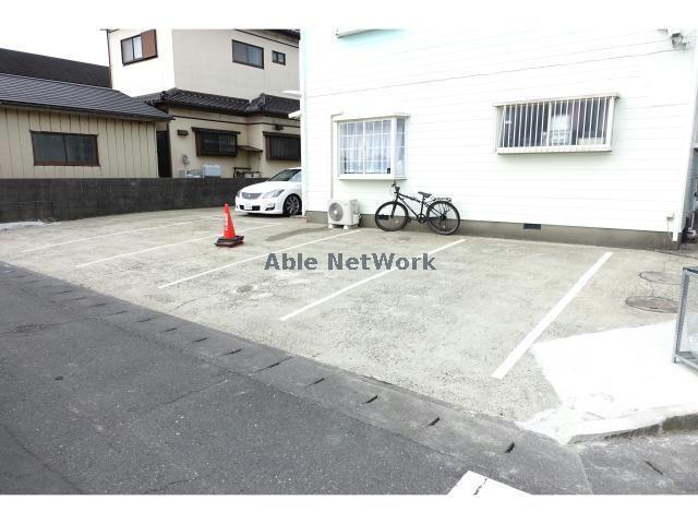 cafune（カフネ）の駐車場|駐車場