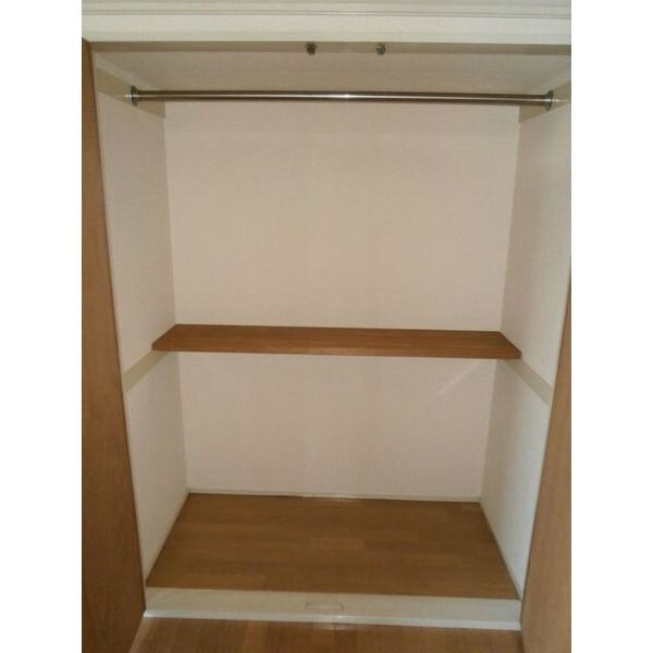 パレス六名の収納