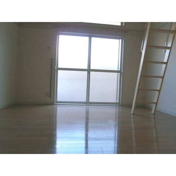 パレス六名のその他