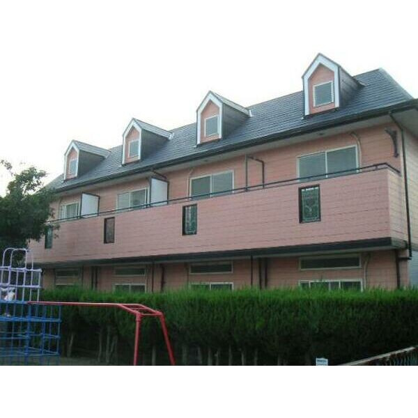 パレス六名の外観