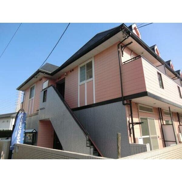 パレス六名の外観