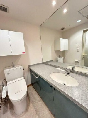 【トイレ】 | アクロスシティ中野坂上ハイツ | 温水洗浄便座。