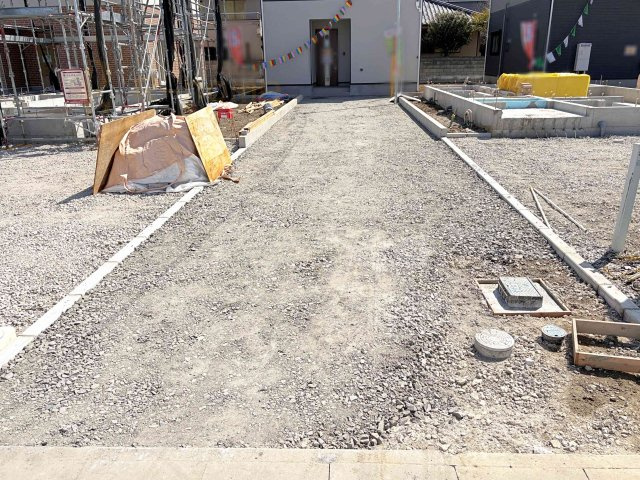 土浦市生田町第4　新築戸建て　3号棟の駐車場|カースペースは2台お停めいただけます♪
