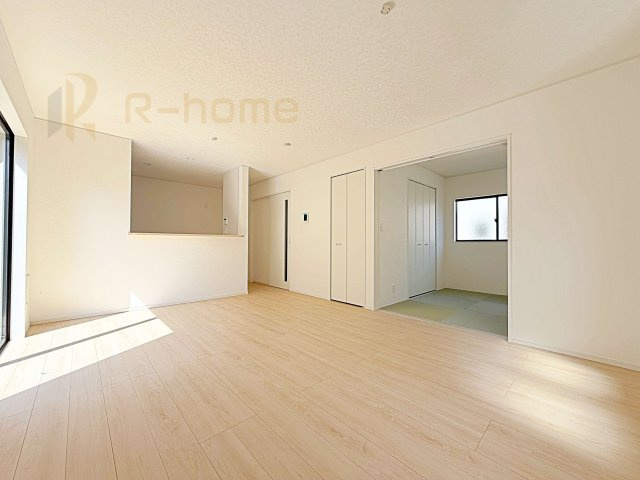 土浦市生田町第4　新築戸建て　5号棟の外観|ご予約を頂ければ、『平日』はもちろん『早朝』や『夜間』もご見学可能です♪お気軽にお申し付けください♪