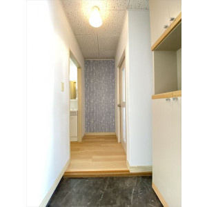 フレグランスシスルの玄関