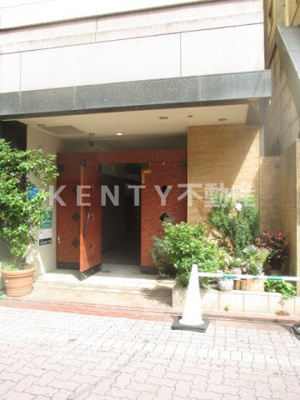 【エントランス】 | ミラコスタキタミ | 清潔なエントランスです