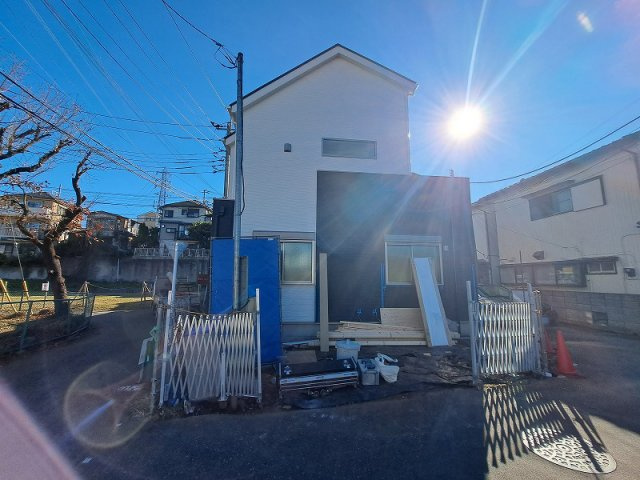 【外観】 | 東久留米市浅間町2丁目　新築一戸建住宅　全1棟　(保谷店) | 教育施設が充実しており子育てしやすい環境
