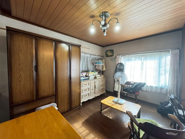 青梅市新町４丁目　中古戸建の居間・リビング