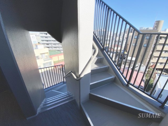 グローベル浦和常盤ザ・パークスのその他共用部分|共用階段です☆