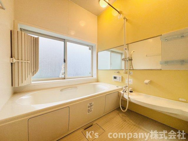 ◎茅ヶ崎市芹沢　中古戸建◎の浴室|1日の疲れを癒す浴室スペース♪