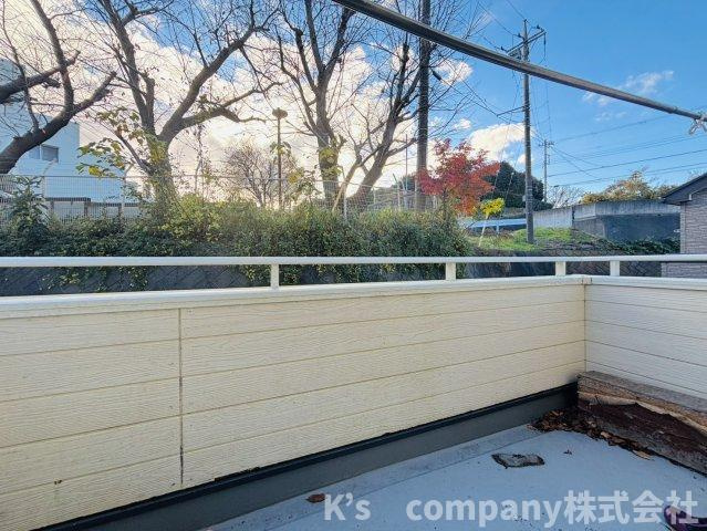 ◎茅ヶ崎市芹沢　中古戸建◎のバルコニー|奥行があるバルコニー◇◇