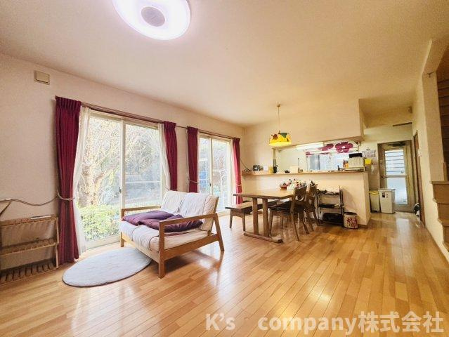 ◎茅ヶ崎市芹沢　中古戸建◎の居間・リビング|ご家庭が集まるリビングスペース◇◇