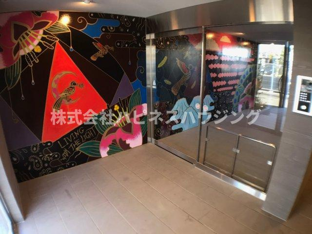 ART RESIDENCE IN KASHIWA-no-HA～アートレジデンスインカシワノハ～のロビー