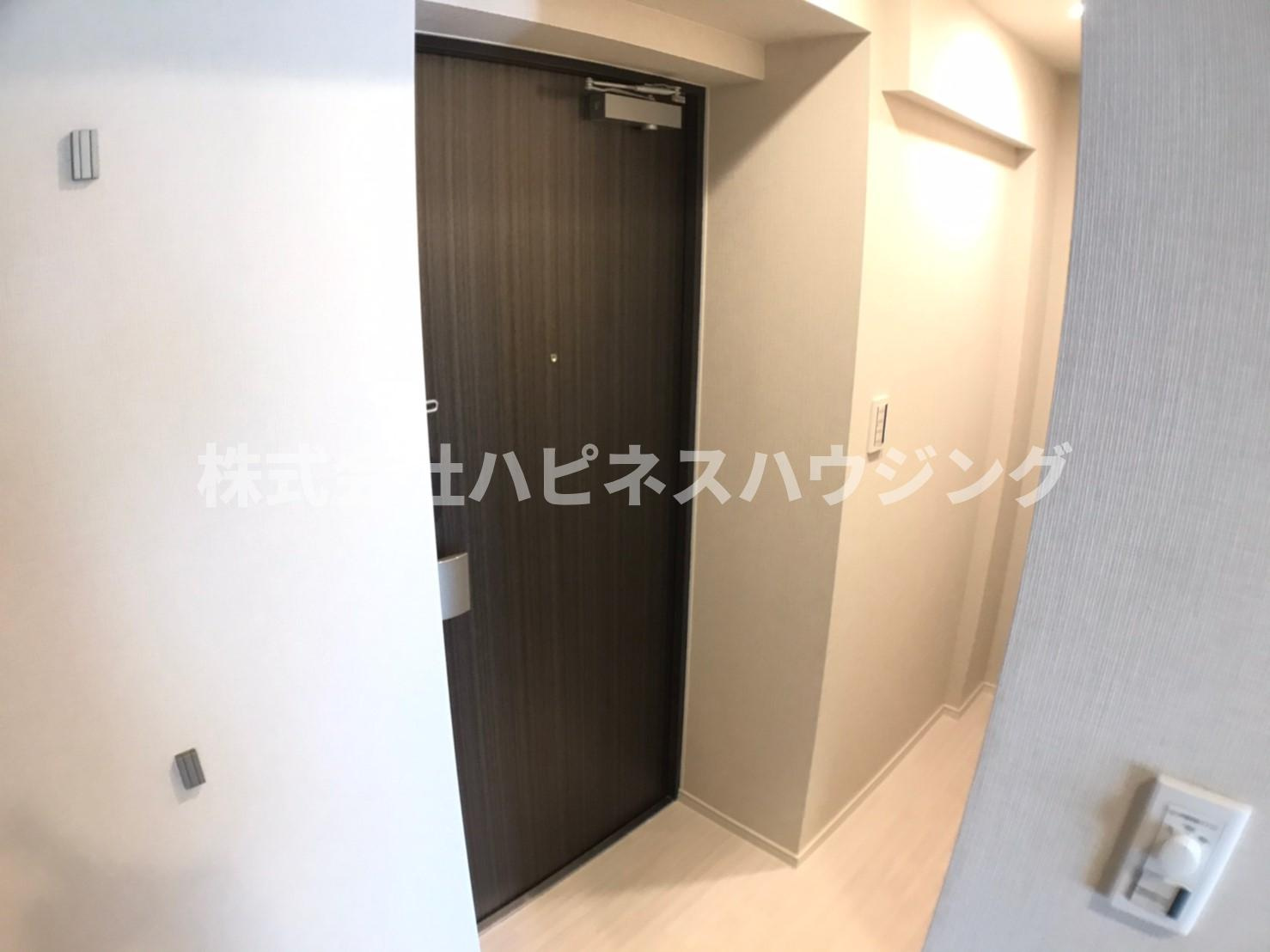 ART RESIDENCE IN KASHIWA-no-HA～アートレジデンスインカシワノハ～の玄関