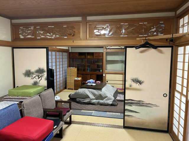 米沢市下花沢３丁目　二階建て中古住宅の和室|１階　続き和室