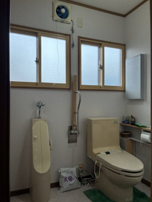 【トイレ】 | 米沢市下花沢３丁目　二階建て中古住宅