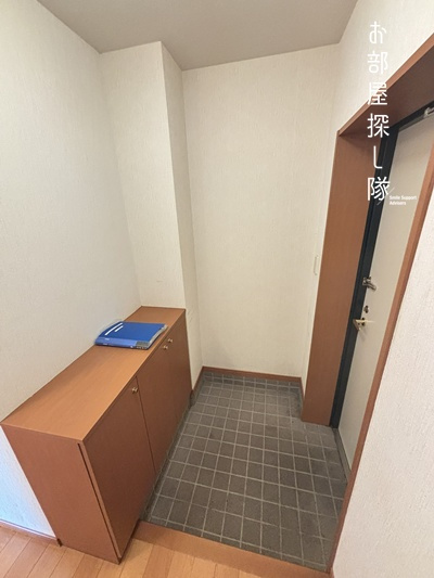 グローイングコートの玄関