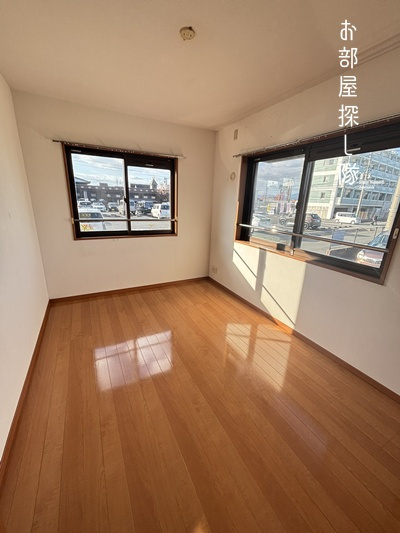 グローイングコートの内装