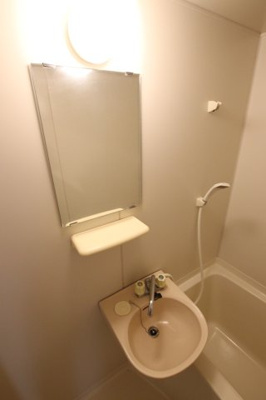 【設備】 | エイチ・ツー・オー河内長野 | 洗面台