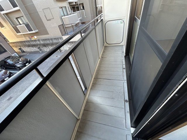 ハイカムール高須C棟のバルコニー|暖かな日差しのふりそそぐバルコニー