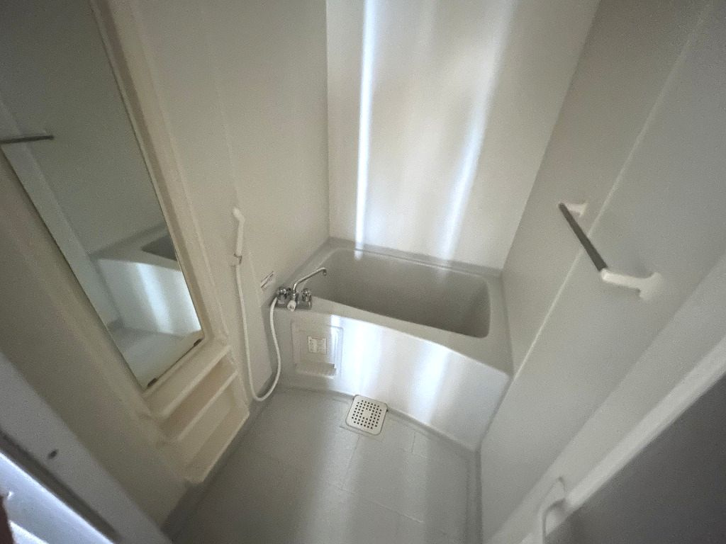 ハイカムール高須A棟の浴室