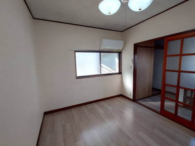 【洋室】 | 寿ガーデンプレイス | ２階6帖