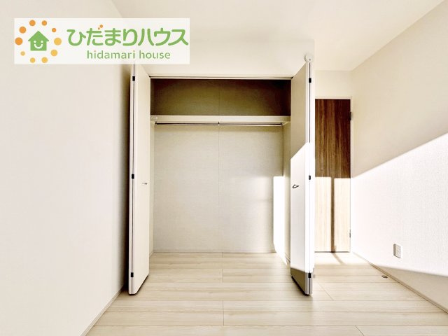 【収納】 | 土浦市烏山4丁目　新築戸建　B号棟 | ハンガーパイプ付でお洋服の出し入れもラクラクです！