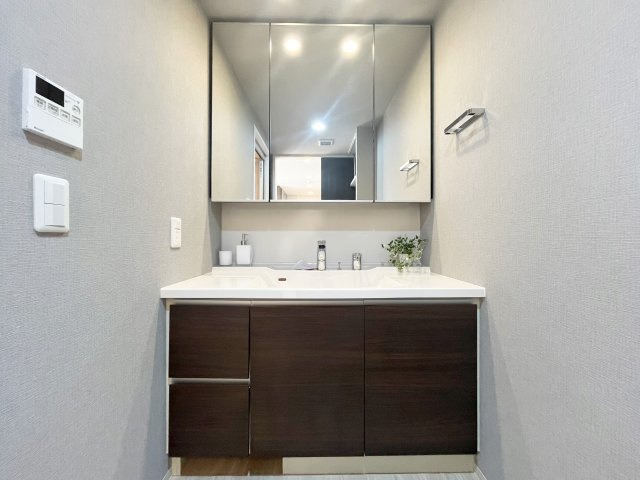 オハナ新所沢の独立洗面台|独立洗面台、朝の身支度には欠かせません