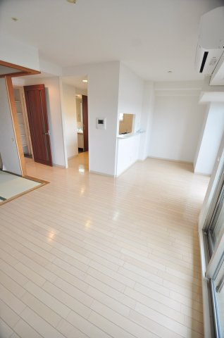 レジディア都島Iの居間・リビング