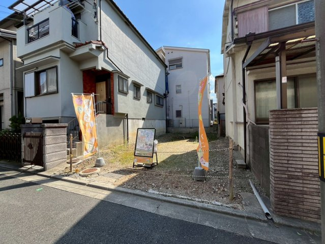 明野町　建築条件無土地の外観|現地へご案内いたします！お気軽にお問い合わせ下さい♪ご予約いただけましたらお仕事終わりの遅い時間などお客様のご都合に合わせてご対応させていただきますのでお気軽にお問合せ下さい！（R7.10撮影）