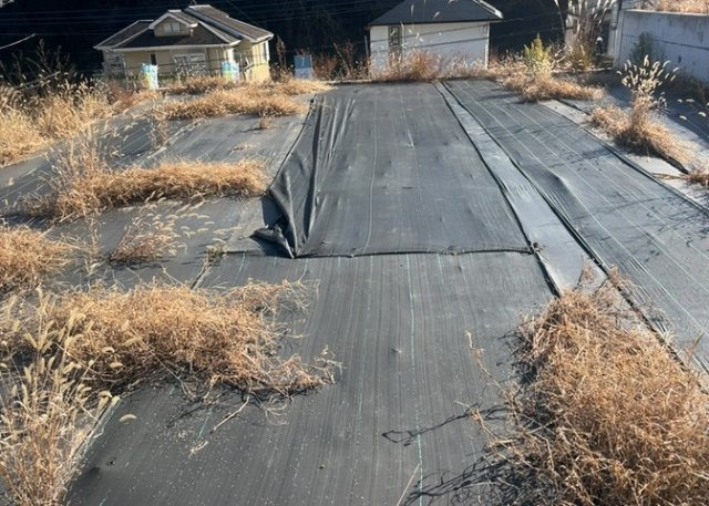 【外観】 | 人が暮らすうえで日光は大切な要素となります。日当たりの良さは譲れないポイントですね。併せて近くに大きな建築物の建築予定がないか、あるいはそれが可能な土地が近くにないか事前に確認することもお勧めします。