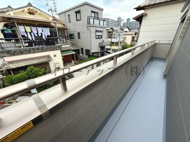 和泉市池上町4丁目のバルコニー|外からの目が気にならないバルコニーで洗濯物が干せます