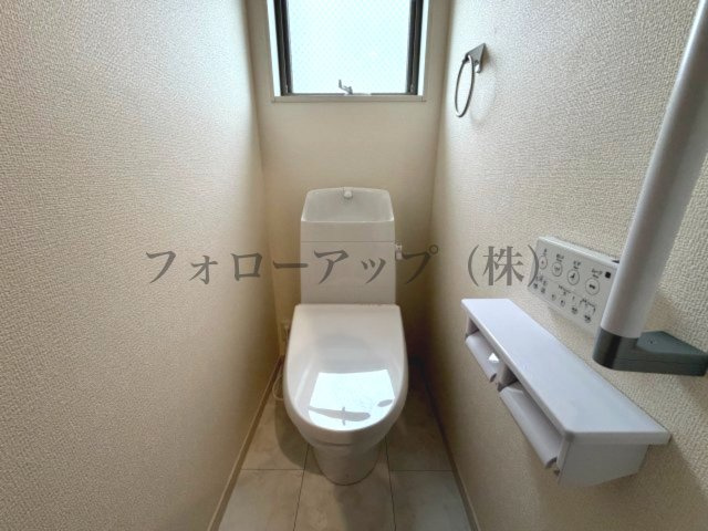 和泉市池上町4丁目のトイレ|コンパクトで使いやすいトイレです
