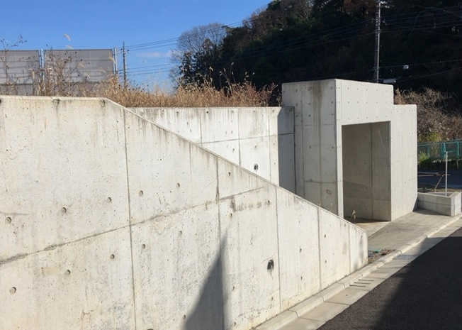 【外観】 | 販売されている全ての土地が、宅地用の土地であるとは限りません。都市計画法に基づき、基本的に住宅を建てることができるのは土地計画区であることに加え、市街化区域として定められている地域のみとなっています。