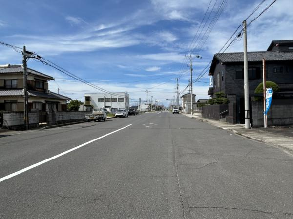 坂出市江尻町リフォーム戸建ての前面道路含む現地写真