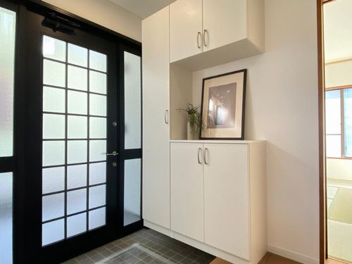 【玄関】 | 【仲介手数料０円】小田原市蓮正寺　中古一戸建て | 小田原市蓮正寺　中古一戸建て