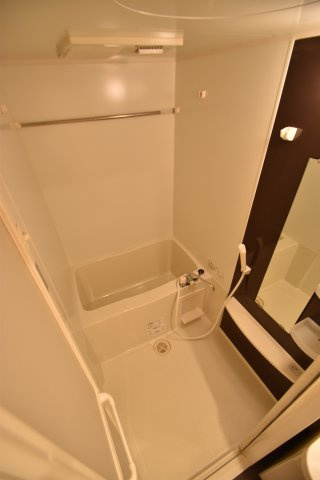 大阪市都島区都島南通２丁目の賃貸マンションの浴室