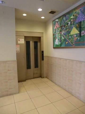 ベルグレースケア江戸川のロビー|ゆとりのあるロビーです