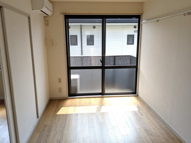 アビタシオン松江Bの居間・リビング