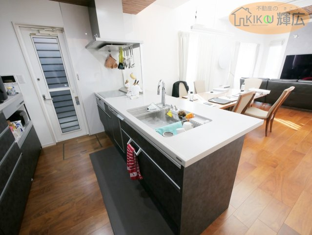 【キッチン】 | 加古川市尾上町養田　中古戸建 | 時短と快適さを兼ね備えた、理想のキッチン空間