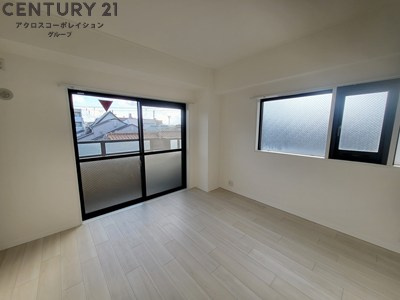角部屋住戸で過ごしやすく、おすすめです。