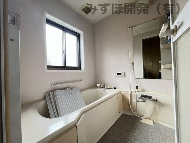 酒田市字荒町71の浴室